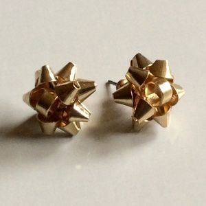 Holiday Cheer Metal Ribbon Style Stud Earrings Gold Tone
